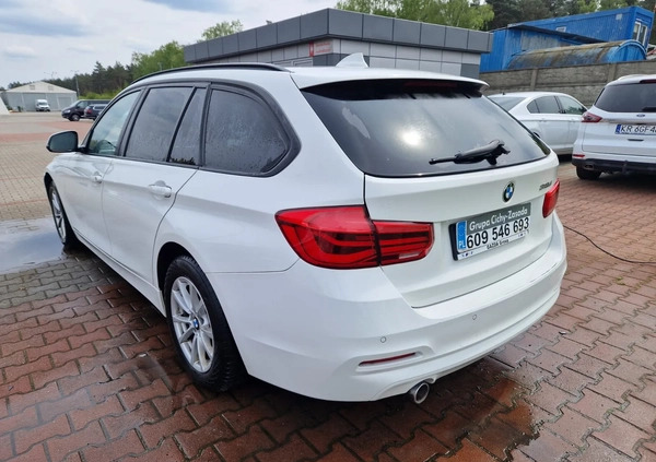 BMW Seria 3 cena 35000 przebieg: 216000, rok produkcji 2018 z Chorzów małe 79